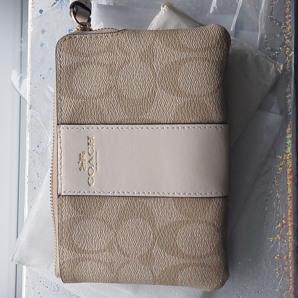 Coach Corner Zip Wristlet - Picture 1 of 2